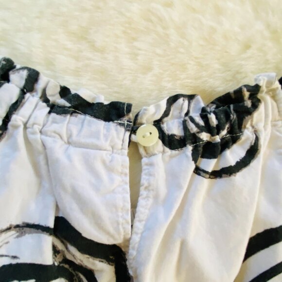 2/$18🌴 GAP Factory Kids Tank w/Black Abstract Flowers Girl's Size M (7-8) Cotton - Picture 8 of 10